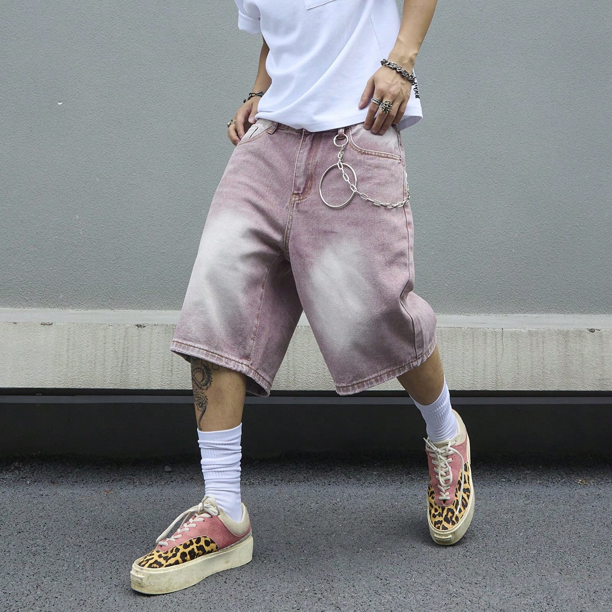 Men's Pink Gradient Denim Shor - đánh giá và giá Streetwear Brand Shorts